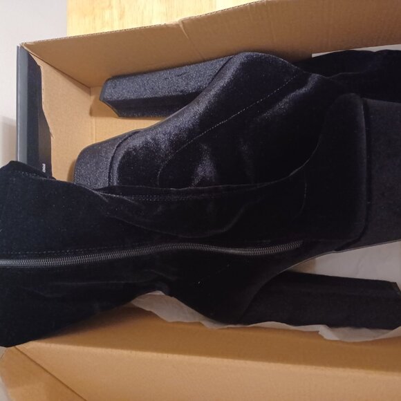 Velour platform boots - Picture 5 of 5